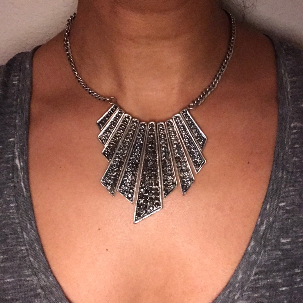 Statement necklace - Picture 3 of 3